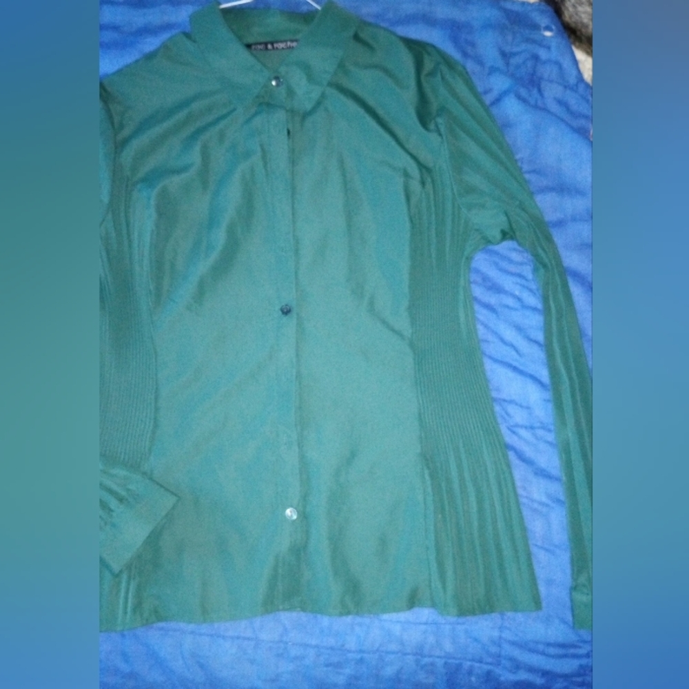 Zac And Rachel pleated Silky Rayon blouse,Dressy!Only worn once,Large
